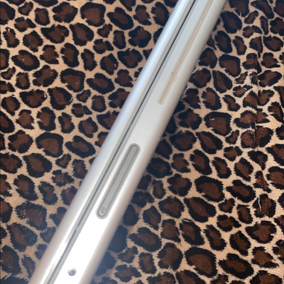 MacBook Pro 15 inch Core Duo Silver - Picture 7 of 12